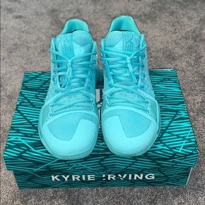 Nike Kyrie 3 “Tiffany Blue”